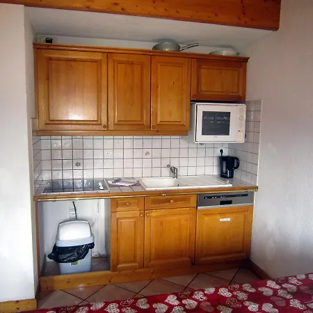 Grandmontetsa Apartment *
