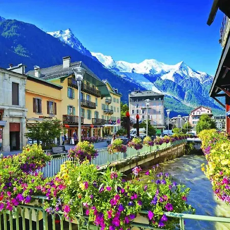 Apartment Grandmontetsa